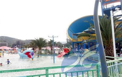 玻璃鋼水上樂園設(shè)備制造廠家、人工造浪設(shè)施、新潮游樂兒童水屋